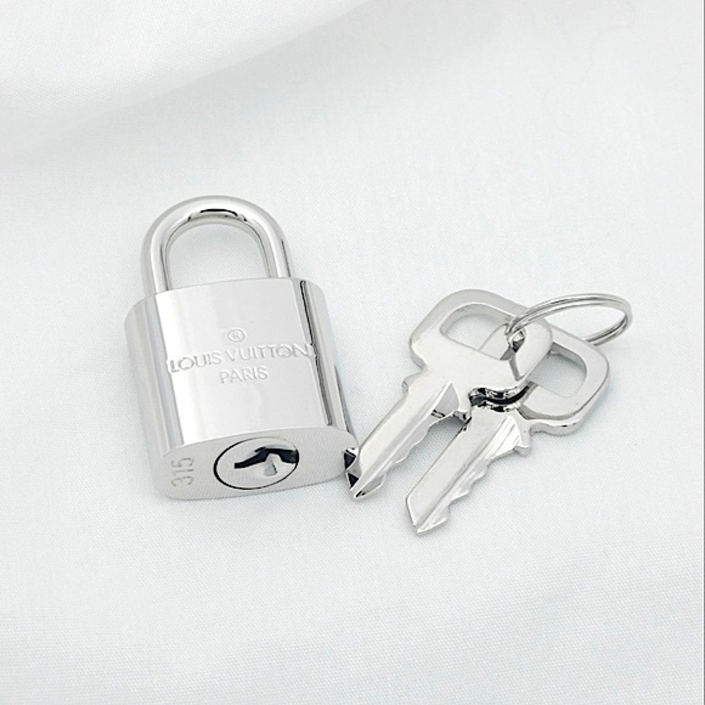 Authentic Louis Vuitton SILVER Lock & Keys Necklace #315 NEW Long & Short Chain - Picture 11 of 11